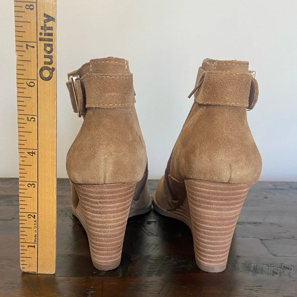 Sole Society Peytal Suede Side Zip Wedge Booties NEW Camel Size 8